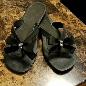 Guess black bow sandles 9